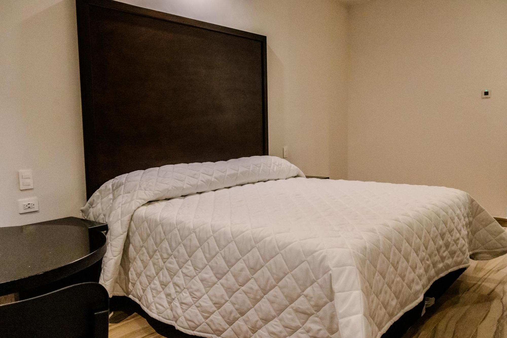 Hotel Gran Avenida, Navojoa Buitenkant foto