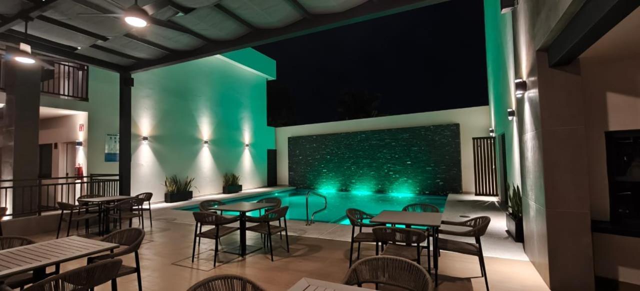 Hotel Gran Avenida, Navojoa Buitenkant foto
