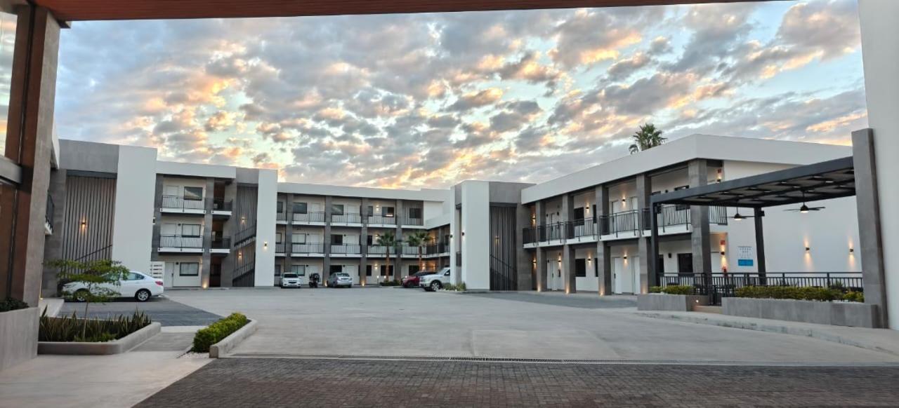 Hotel Gran Avenida, Navojoa Buitenkant foto